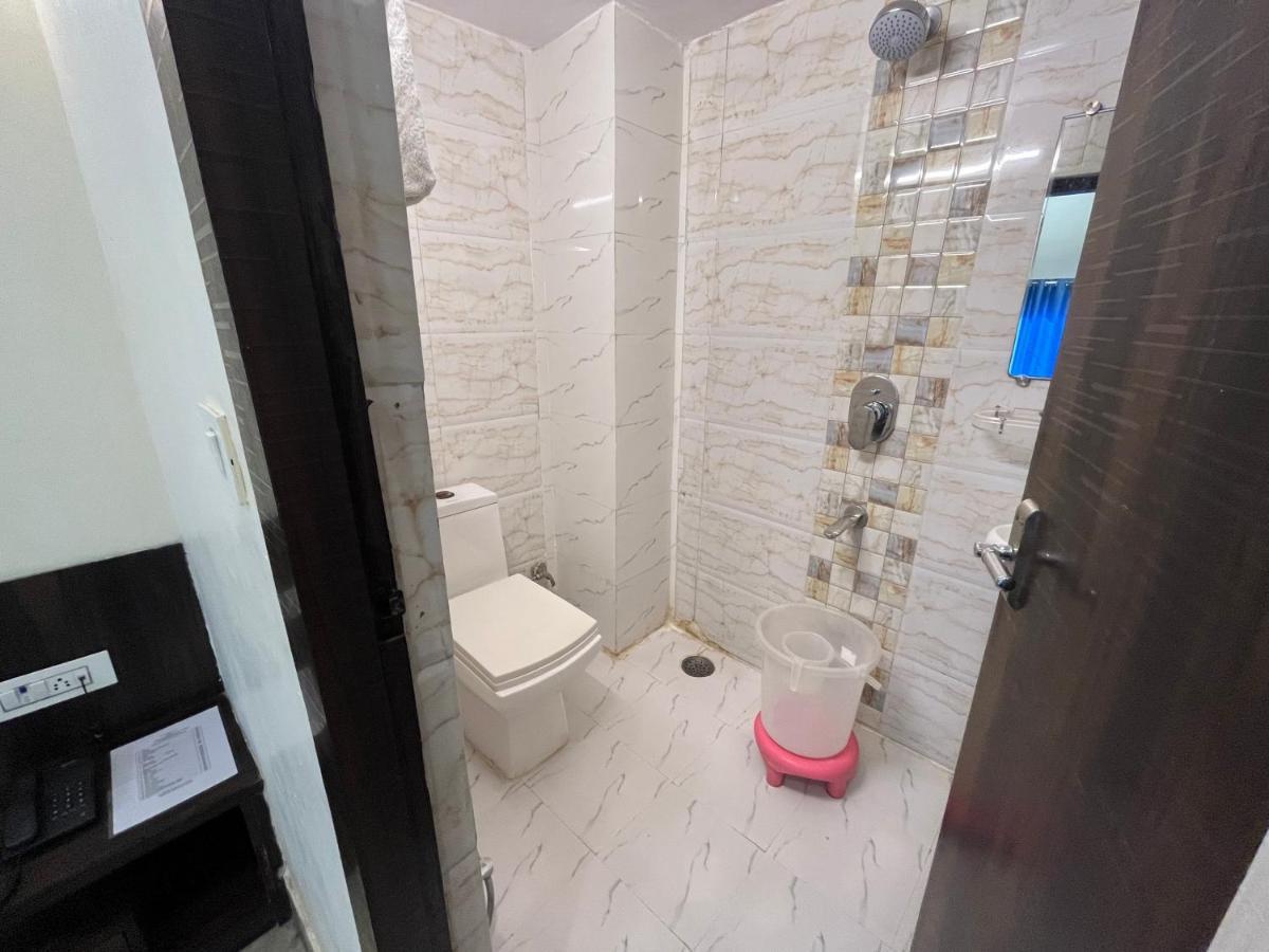 אודייפור Hotel Raj Vilas מראה חיצוני תמונה