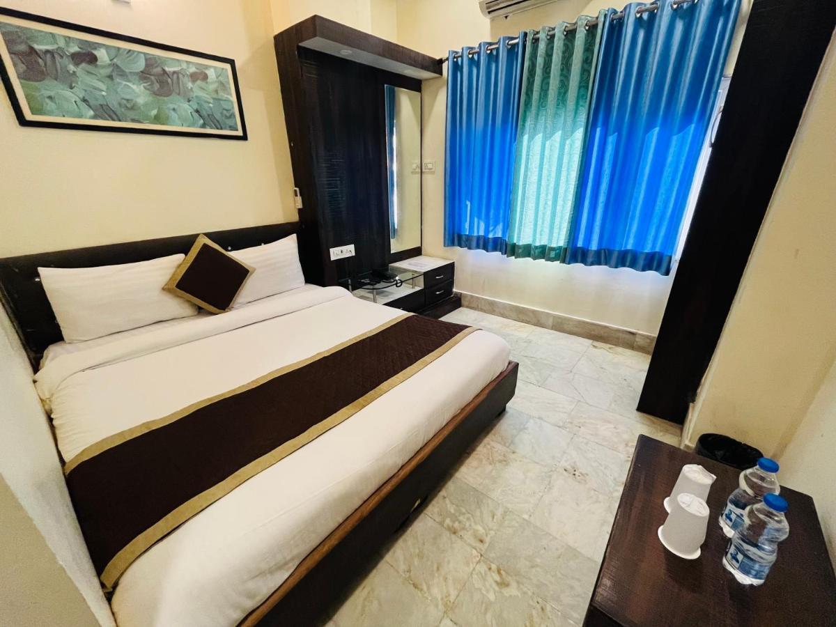 אודייפור Hotel Raj Vilas מראה חיצוני תמונה
