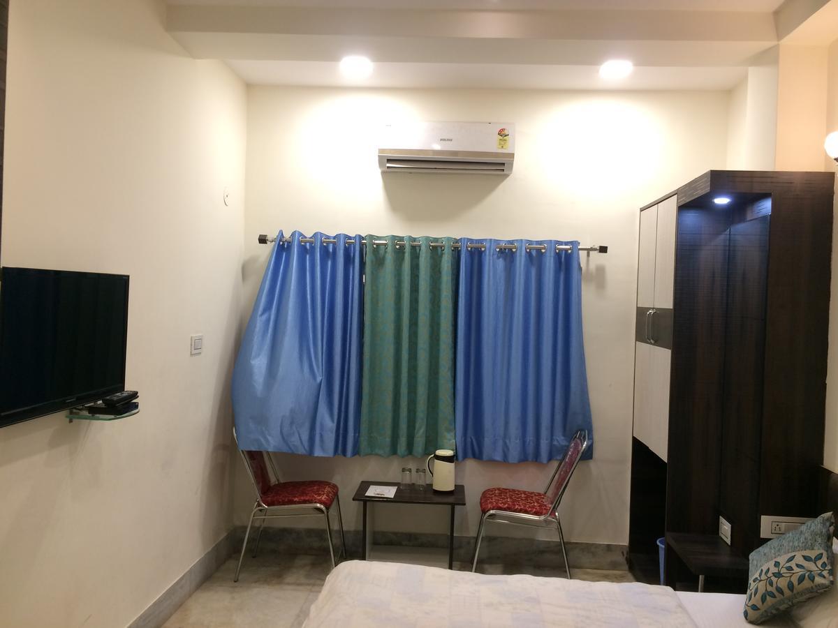 אודייפור Hotel Raj Vilas מראה חיצוני תמונה